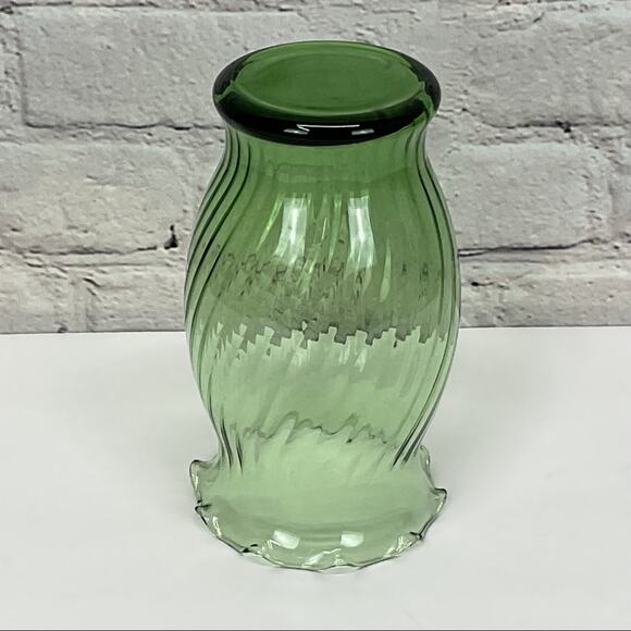 Vintage Emerald Green Swirl Glass Vase w/Ruffled Edge Translucent Ribbed Decor - Picture 4 of 4